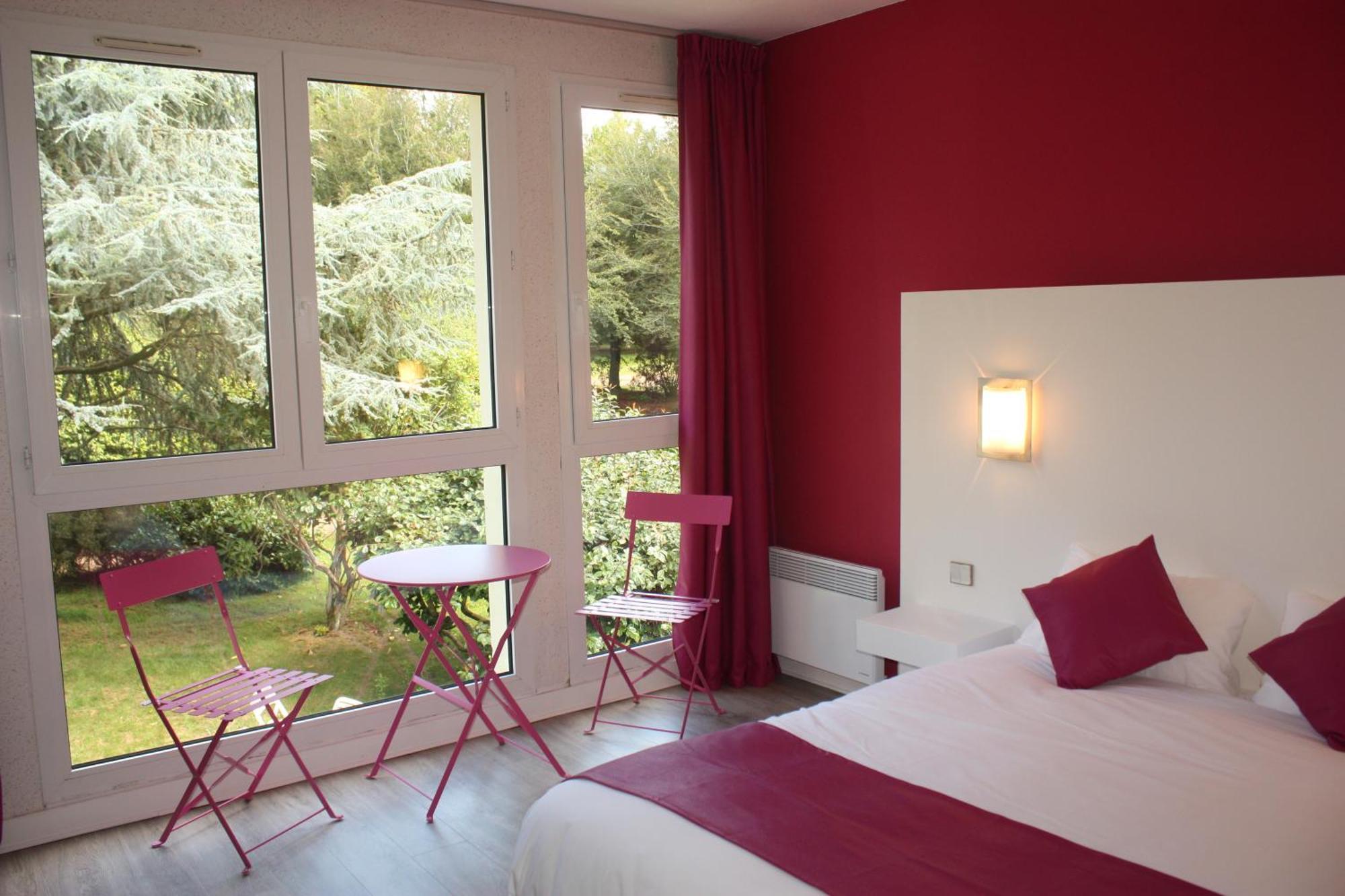 Latitude Ouest Hotel Restaurant & Spa Locronan Exteriör bild
