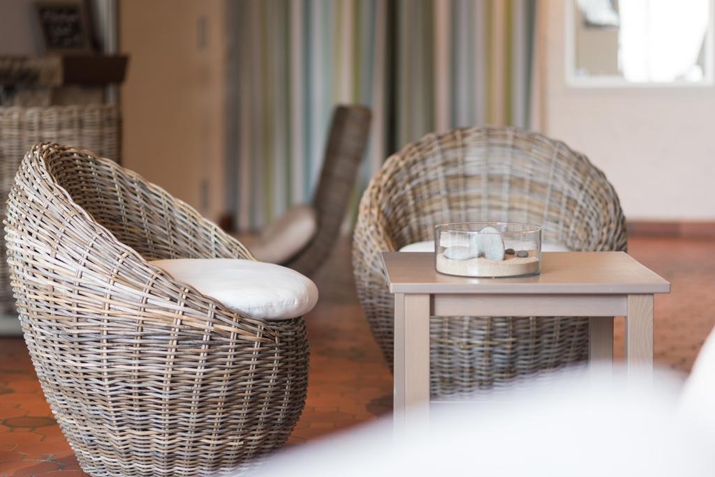 Latitude Ouest Hotel Restaurant & Spa Locronan Exteriör bild