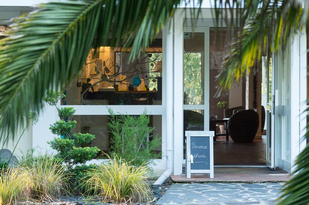 Latitude Ouest Hotel Restaurant & Spa Locronan Exteriör bild