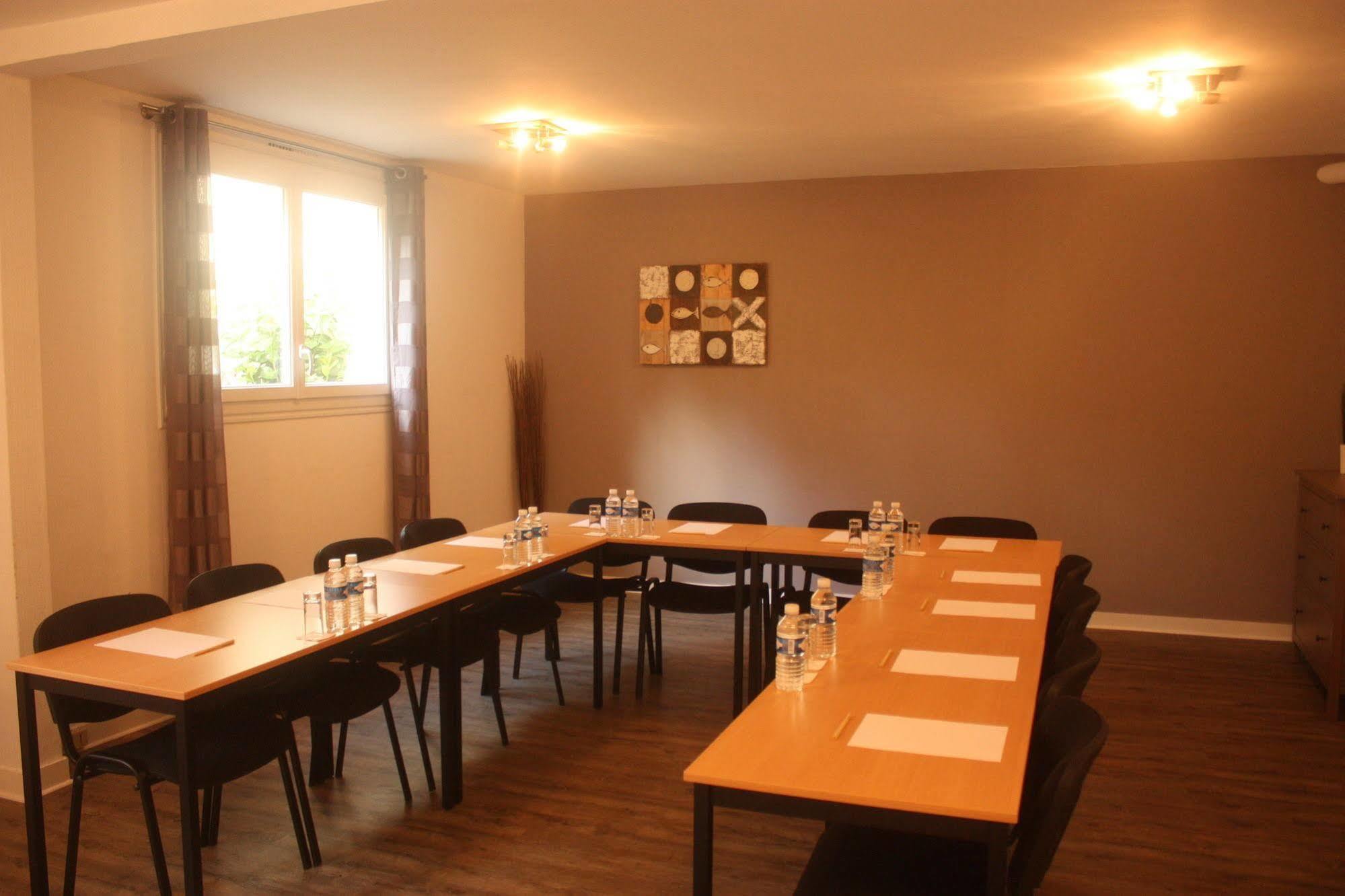 Latitude Ouest Hotel Restaurant & Spa Locronan Exteriör bild